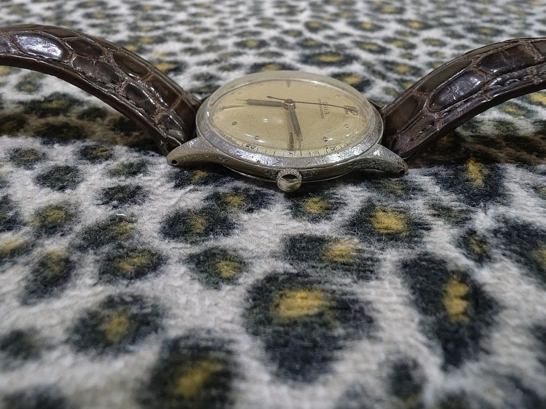 Doxa swiss made top