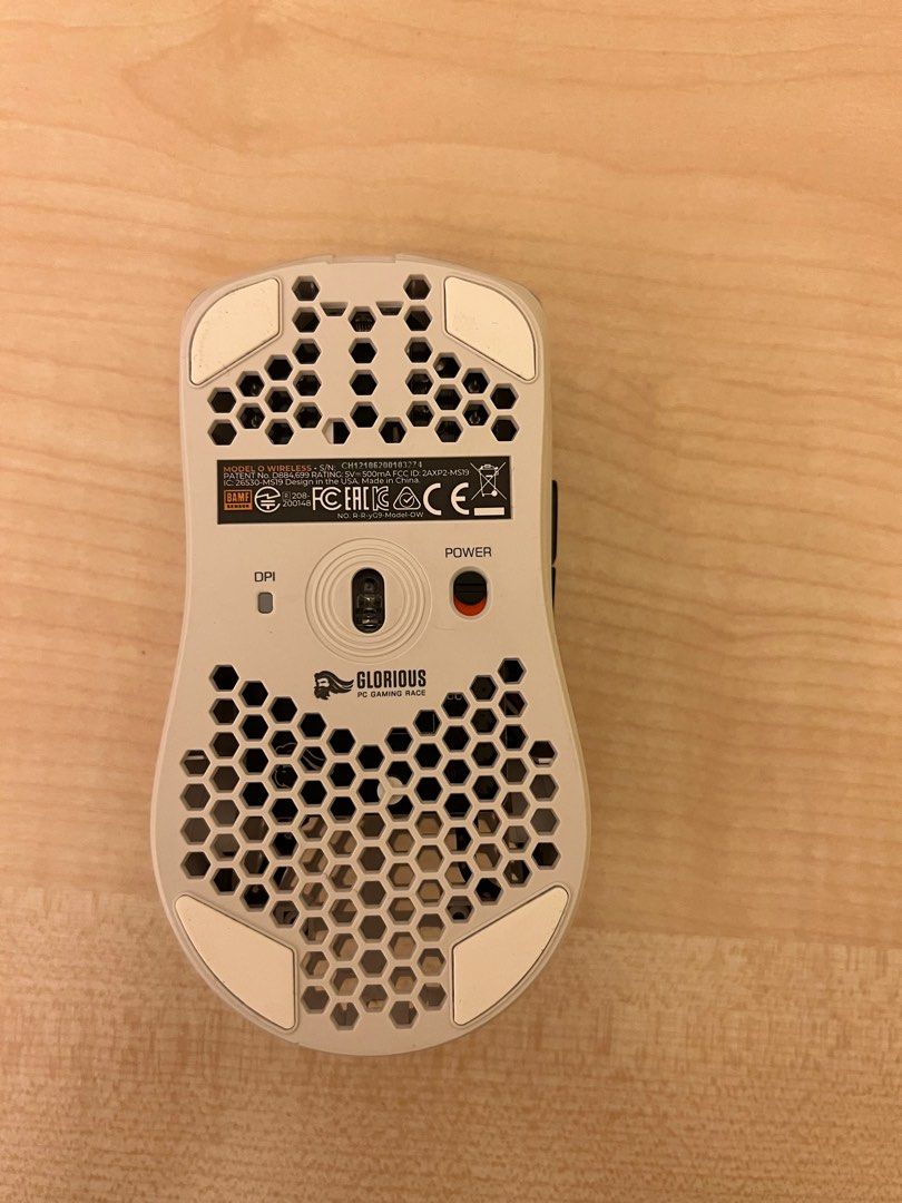 Wireless Glorious Model O Broken & Lost Dongle, 電腦＆科技, 電腦周邊及配件, 電腦滑鼠及相關產品 Carousell