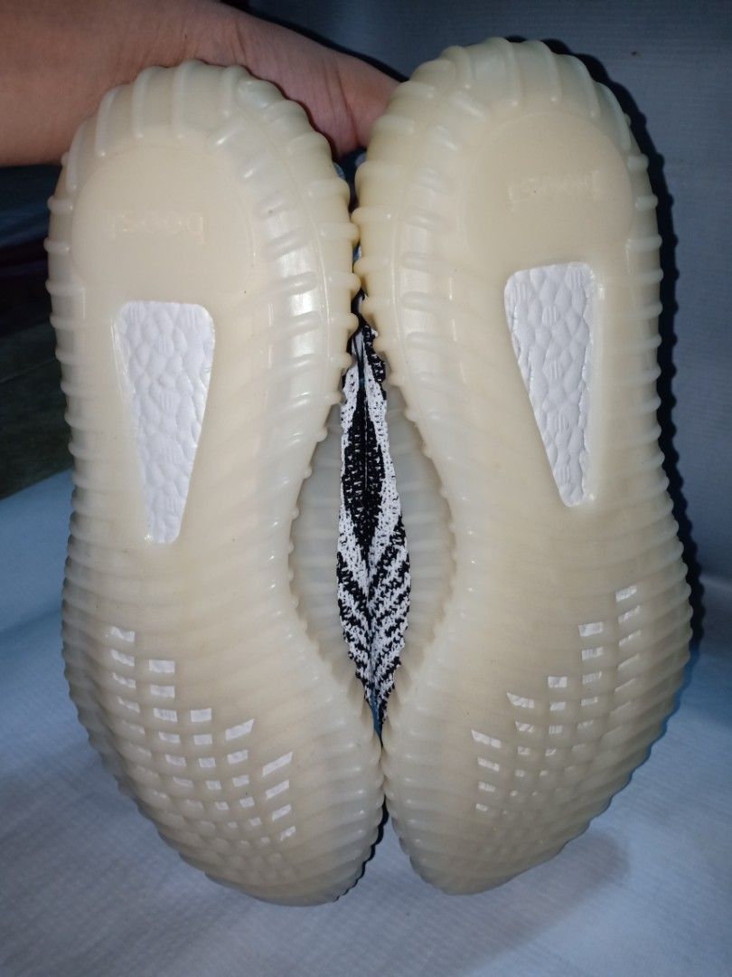 Yeezy Boost 350 Zebra (43/27.5 cm.), Men's Fashion, Footwear