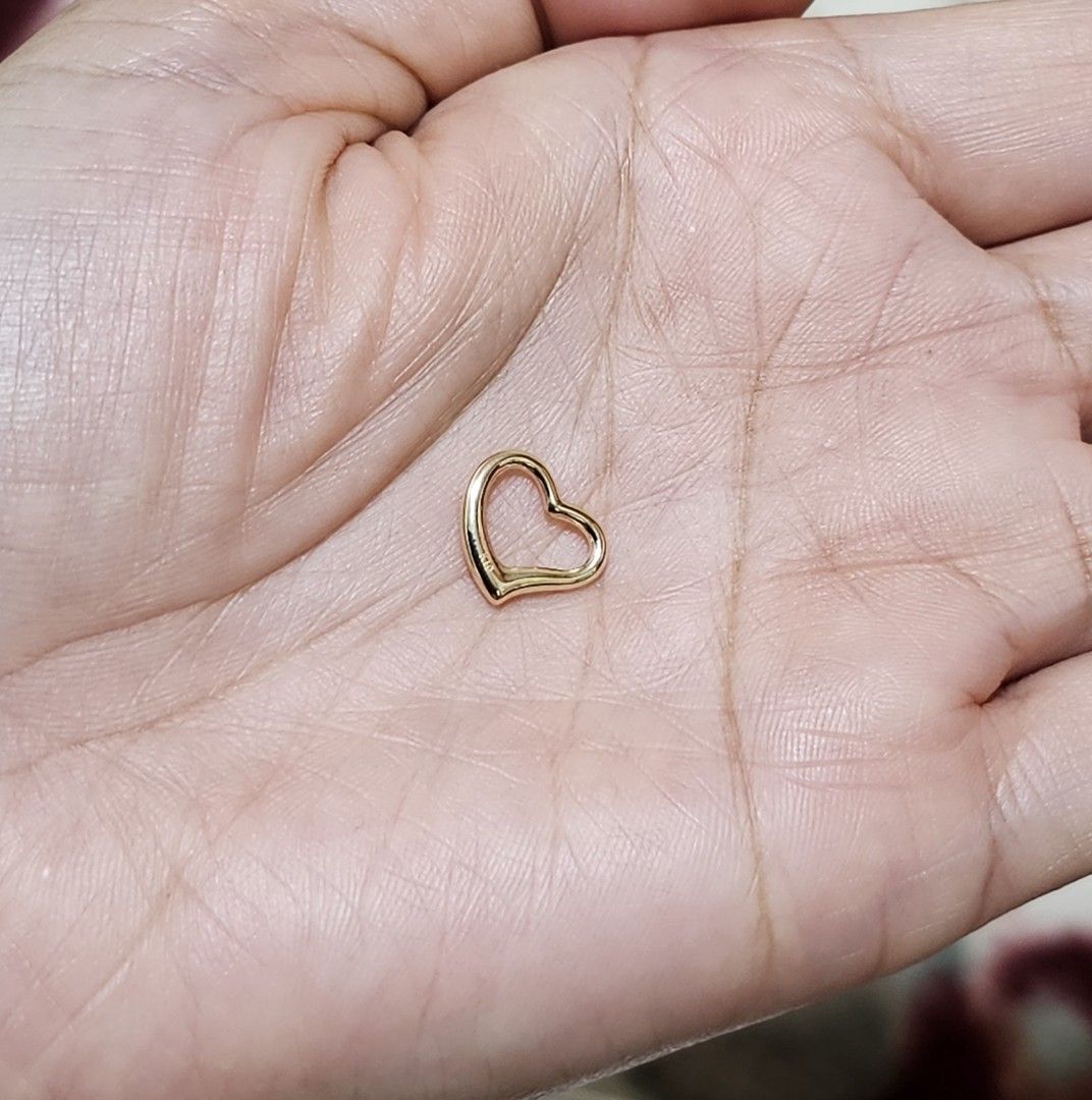 10K Japan Gold Heart Pendant (Category: Necklaces) located in Quezon City. Submitted by lajean (Listing ID 1243854664, Image 2). Description: 10K Japan Gold Heart Pendant Brand new On hand Ready to ship Cash basis only.