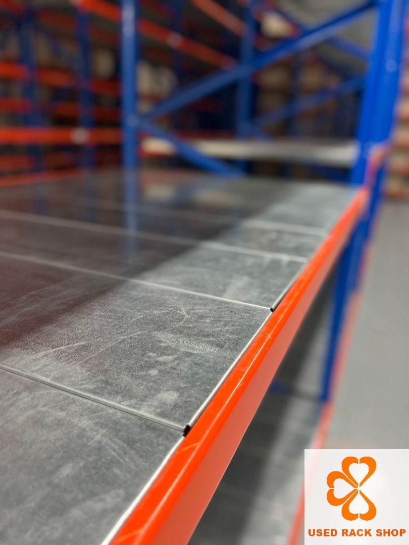 2nd hand rack / warehouse racks / racking / shelving / Metal Shelf, Furniture & Home Living