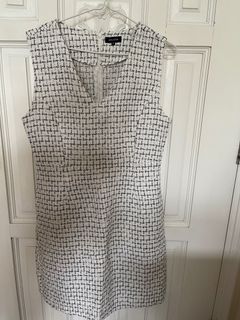 長身裙  V-neck fit and flare tweed dress