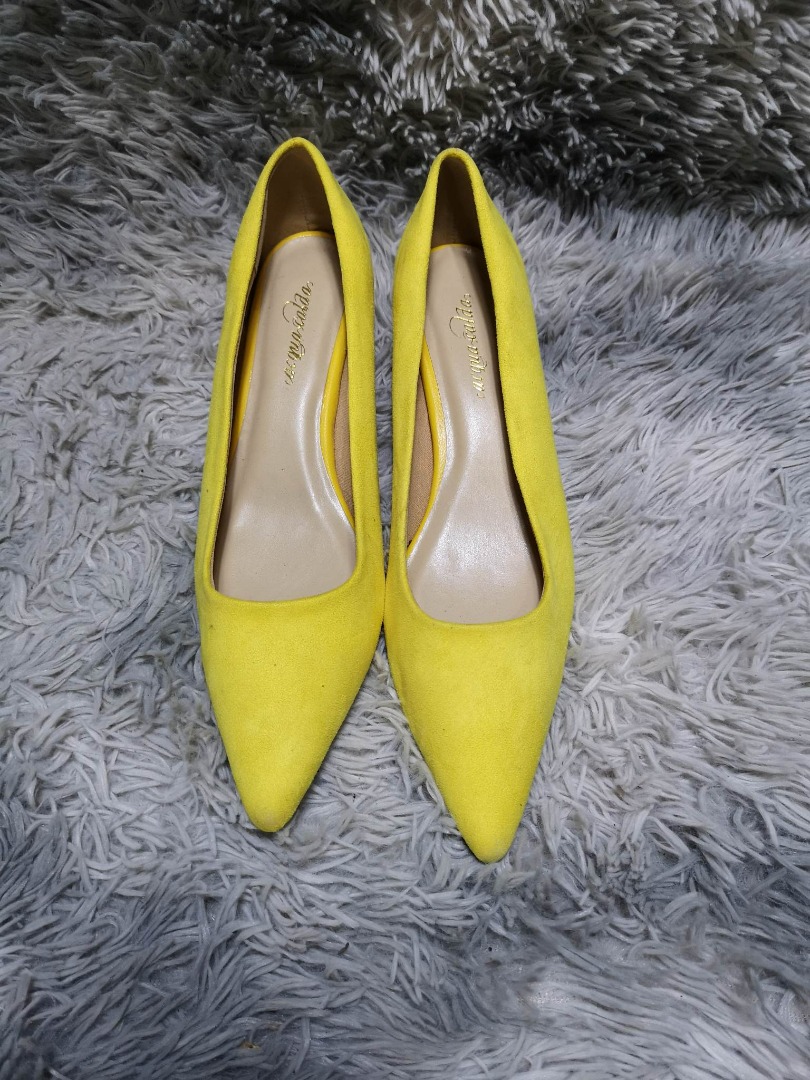 Acqua Calda Yellow Kitten Heels, Women's Fashion, Footwear, Heels on