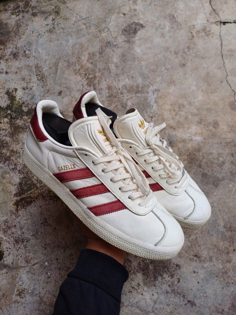 Adidas gazelle store leather white red