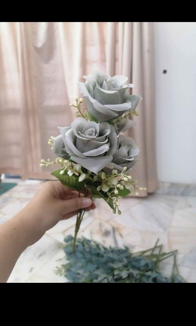 Artifical flowers and leaves, Furniture & Home Living, Home Decor