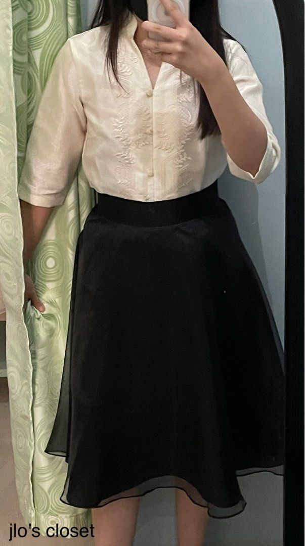 Lady barong with black skirt 2025