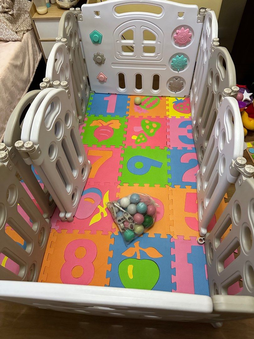 Big Folding Playpen w/ playmat, balls, ring on Carousell