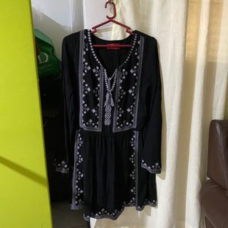 (Category: ) located in . Submitted by __rach (Listing ID 1243806085, Image 1). Description: .