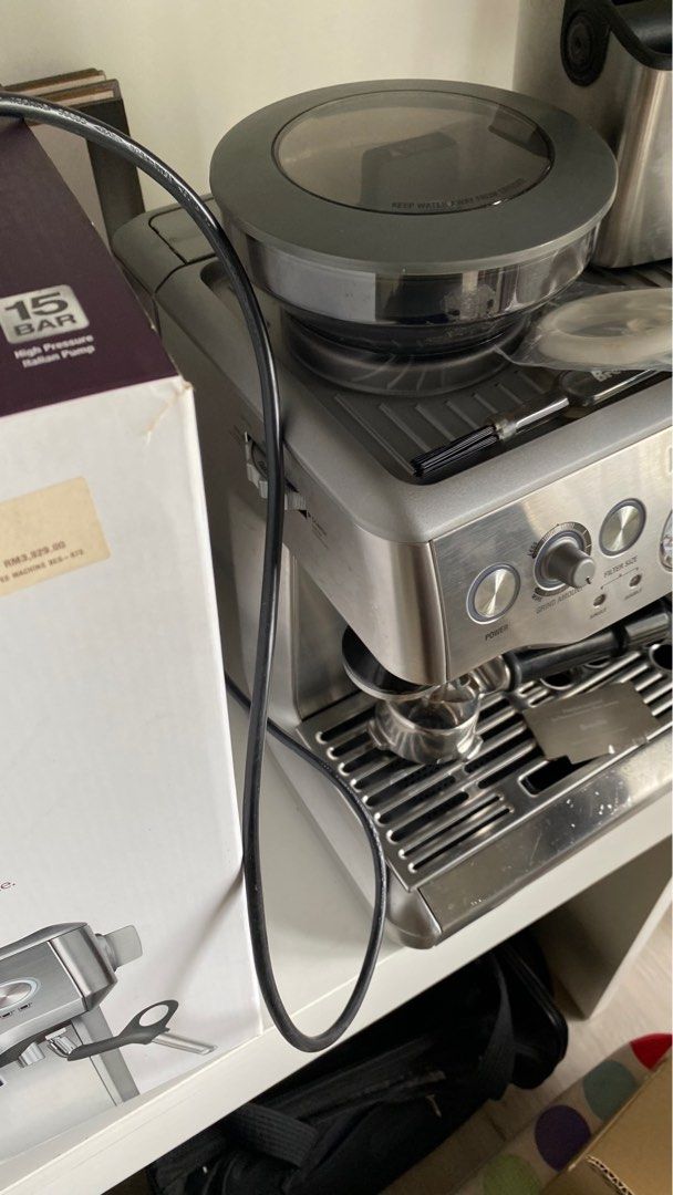 Breville BES870 espresso machine, TV & Home Appliances, Kitchen