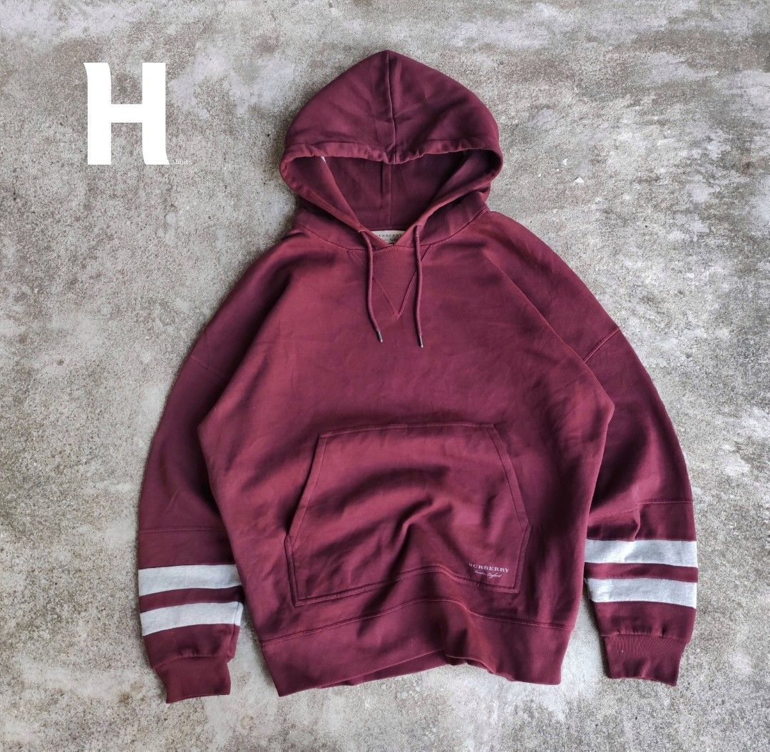 BURBERRY HOODIE Fesyen Pria Pakaian Baju Luaran di Carousell