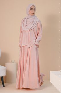 (Category: ) located in . Submitted by wardrobelfateh (Listing ID 1243854347, Image 1). Description: .
