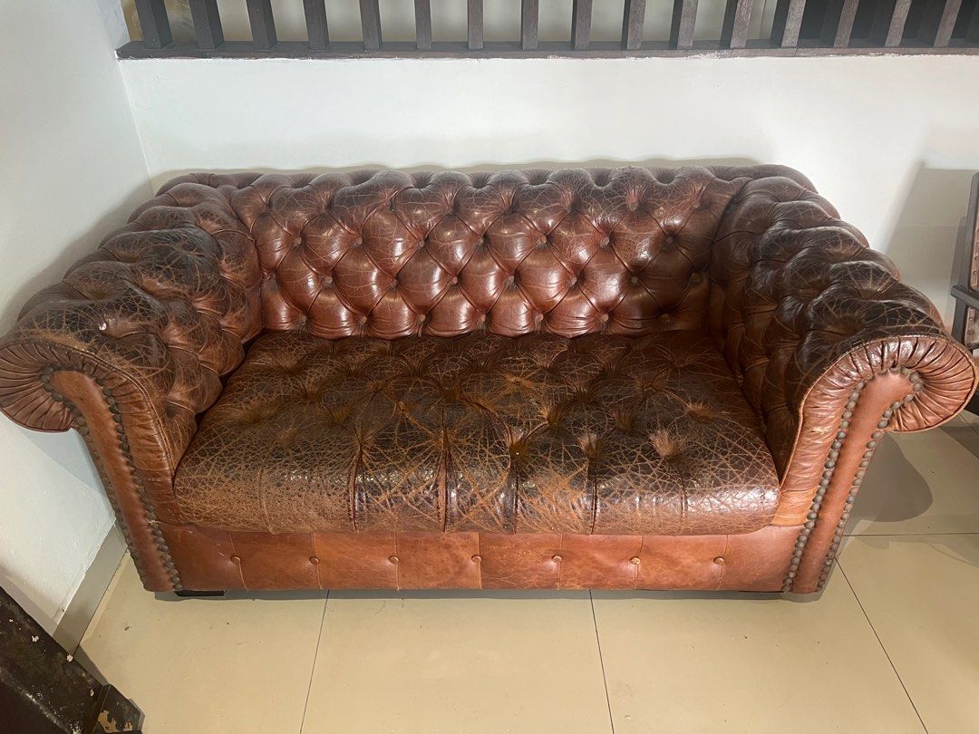 Chesterfield Leather, Furniture & Home Living, Furniture, Sofas on