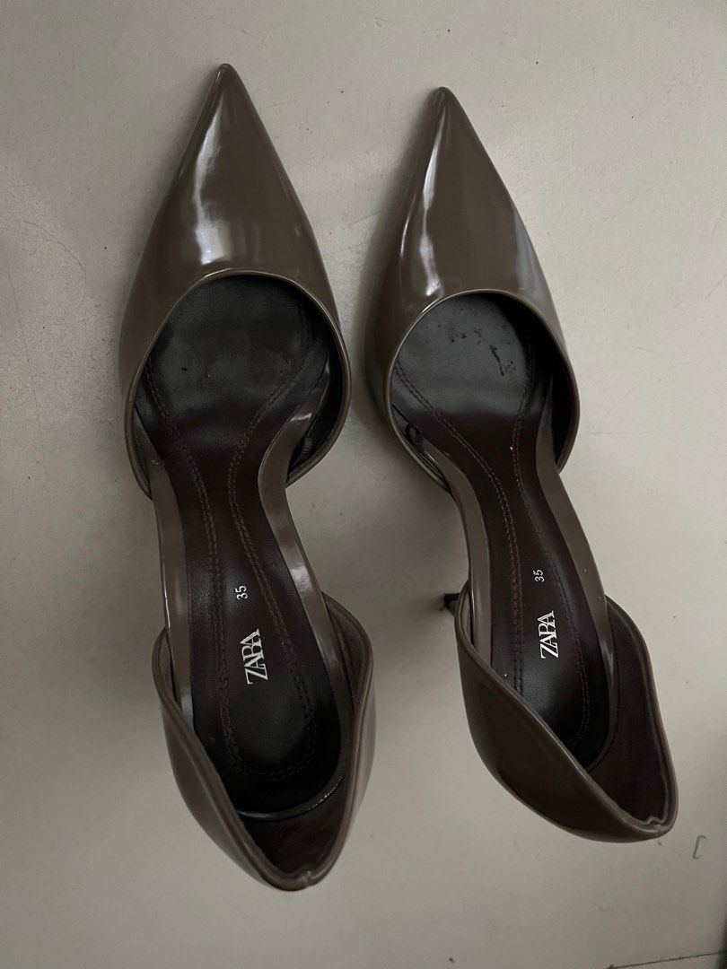 chocolate brown zara heels (Category: Heels) located in Cebu City. Submitted by lessyb (Listing ID 1243733716, Image 2). Description: brand new supposed to use it in the office na sana kaso medyo malaki pala ang size 35 for me, na awkward ako maglakad.