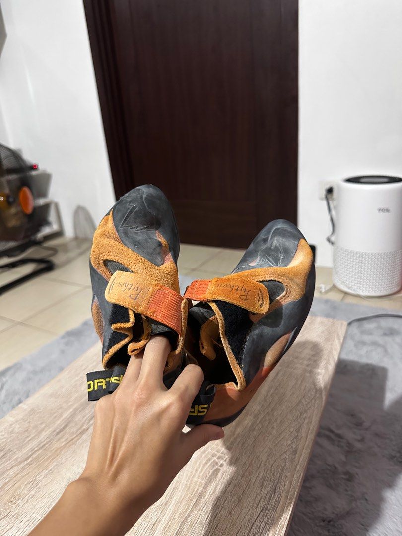 Python climbing shoes discount