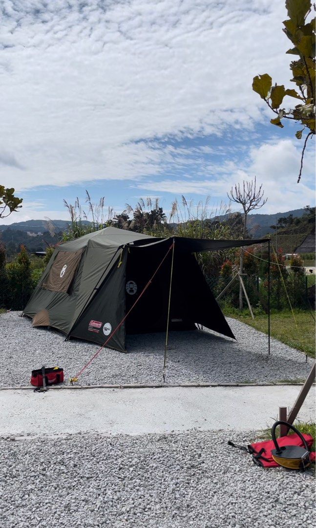 Coleman instant up darkroom shop 6p tent