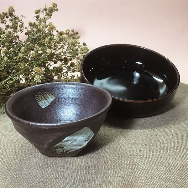 Condiment bowls (ceramic&stoneware set) (Category: Dinnerware & Cutlery) located in Mandaluyong City. Submitted by yula_noveltyfinds (Listing ID 1243858624, Image 1). Description: Perfect for minimalist japandi / cottage core themed setting - Japan surplus - ceramic & stoneware - with minimal spoon scratches - perfect for side dishes and sauce condiments - size ceramic black approx: 5"(d) x 1.75" (h) size stoneware dish approx: 3.75"(d) x 2" (h) 