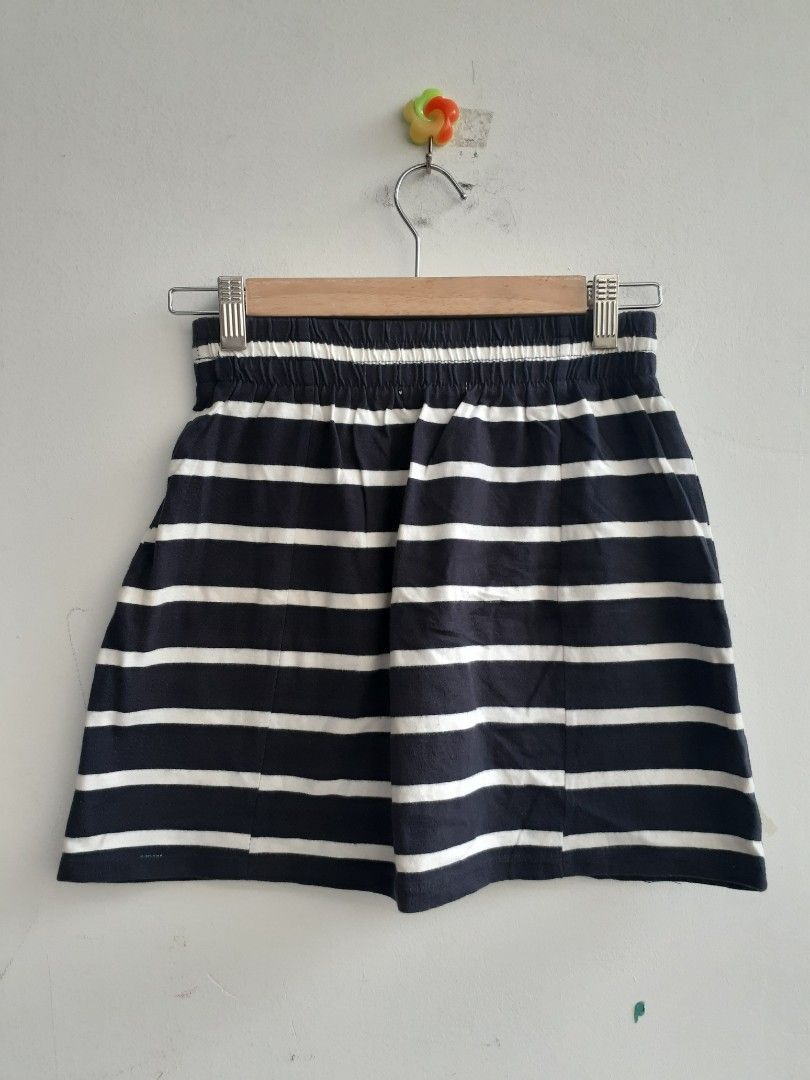 Black and white store striped skirt cotton