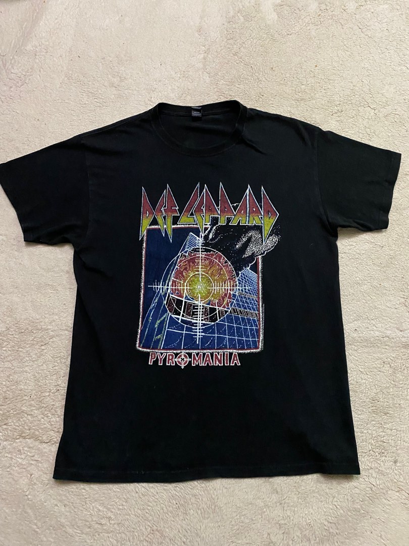 Def Leppard, Men's Fashion, Tops & Sets, Tshirts & Polo Shirts on Carousell