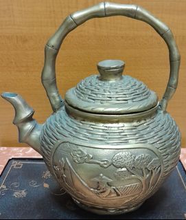 Dynasty Teapot