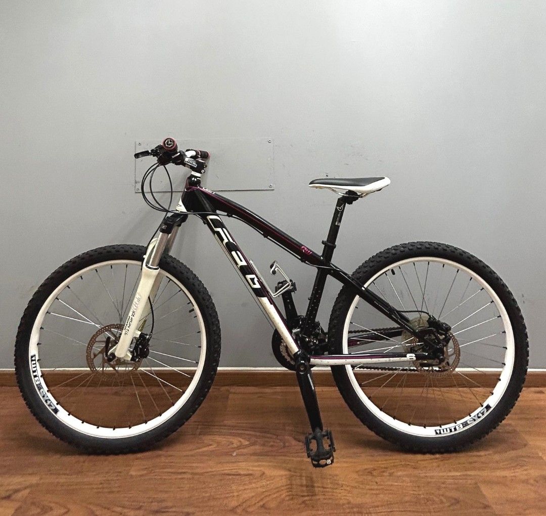 Felt Mountain Bike, hydraulic disc brake, 27 speed, Sports Equipment