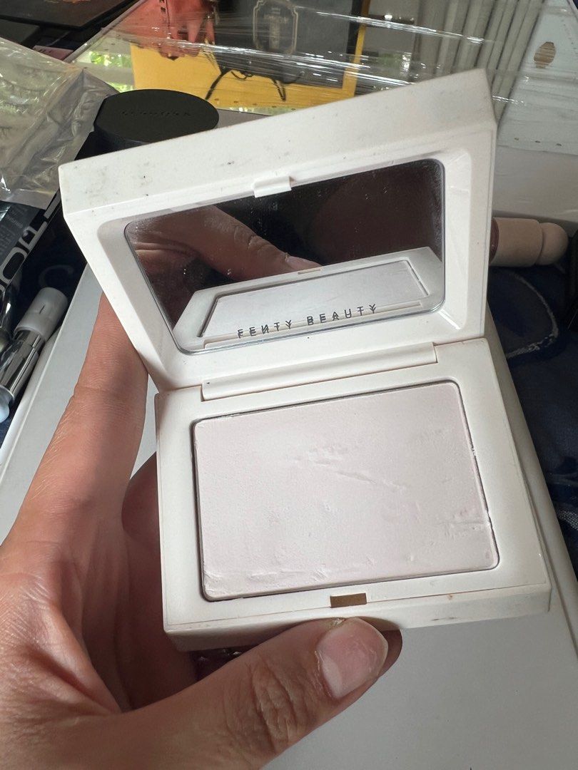 Fenty Beauty Blotting Powder (Category: Makeup) located in Manila. Submitted by handpickedluxph (Listing ID 1243755289, Image 3). Description: I left it open and my car keys scratched some parts :( i don’t use much because I have mini charlotte tilburry powders.