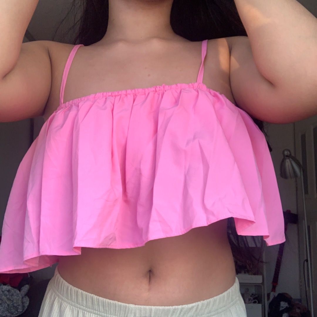 Pink flowy sale crop top
