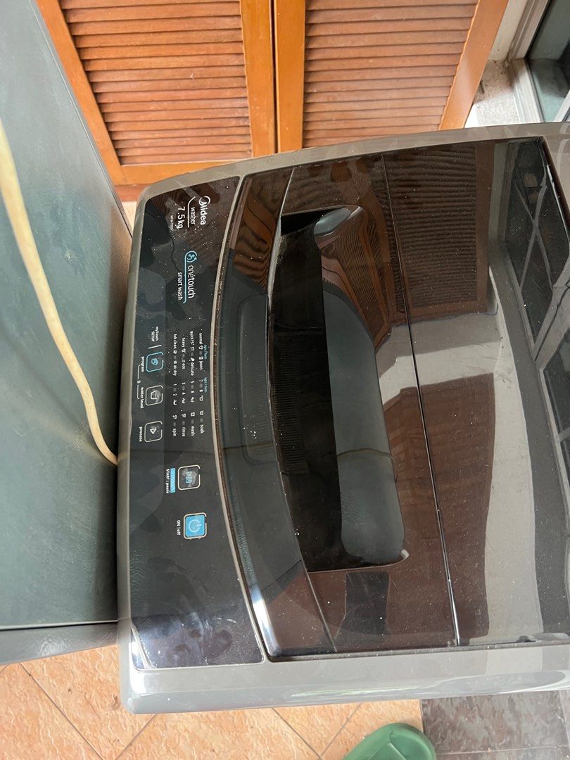 Fridge and washing machine 7.5kg sell together SRI PETALING, TV & Home