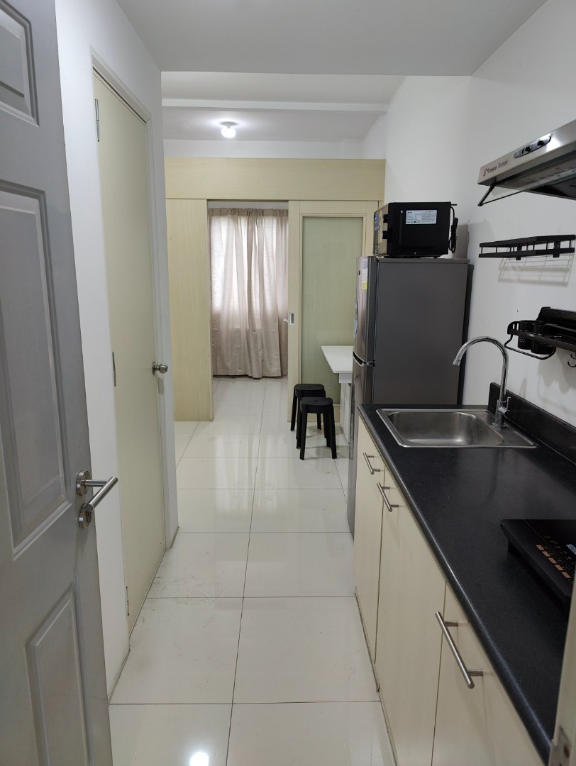 Furnished 1bedroom Berkeley unit at Katipunan QC on Carousell