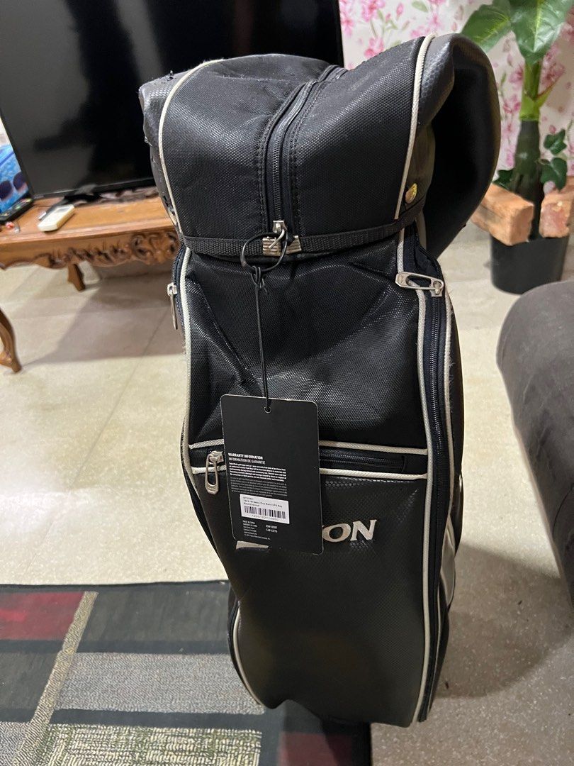 Golf bag 2nd hand, Sports Equipment, Sports & Games, Golf on Carousell