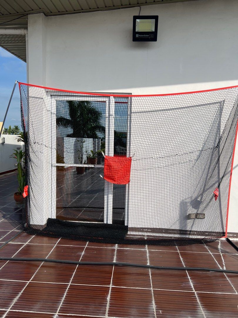 Golf net with free mat (Category: Golf) located in Makati City. Submitted by closetbank (Listing ID 1243787473, Image 1). Description: Golf net for sale! Complete with case. Free mat and arm bubble for practice. .