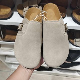 Clogs price sale