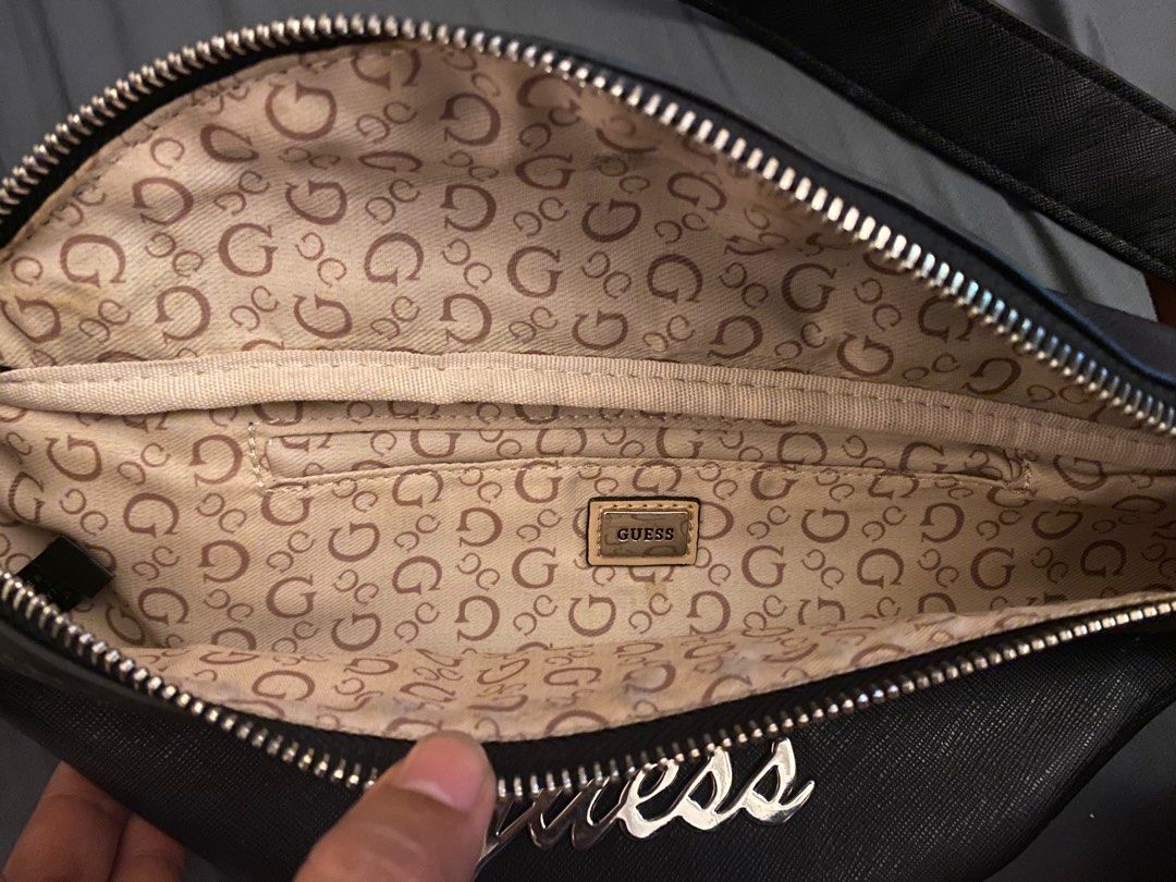 guess waist bag original, Luxury, Bags & Wallets on Carousell
