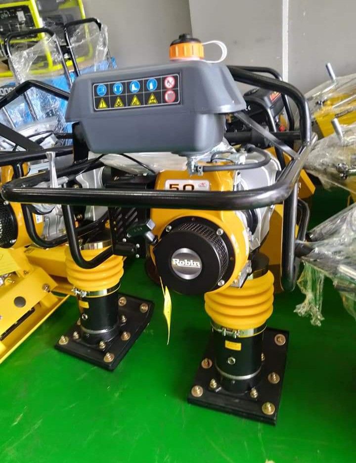 Hakata Japan Gasoline Tamping Rammer (Robin Engine), Commercial