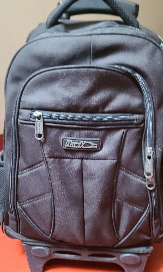 Hawk bag backpack and trolley combination (Category: Backpacks) located in Manila. Submitted by blizzardstan (Listing ID 1243748000, Image 1). Description: In pristine condition konting punas lng ng alikabok. D na nagamit since pandemic. Yung nasa pictures lang po yung kasama. Sampaloc area near Legarda elementary school. Lalamove or grab for convenience..