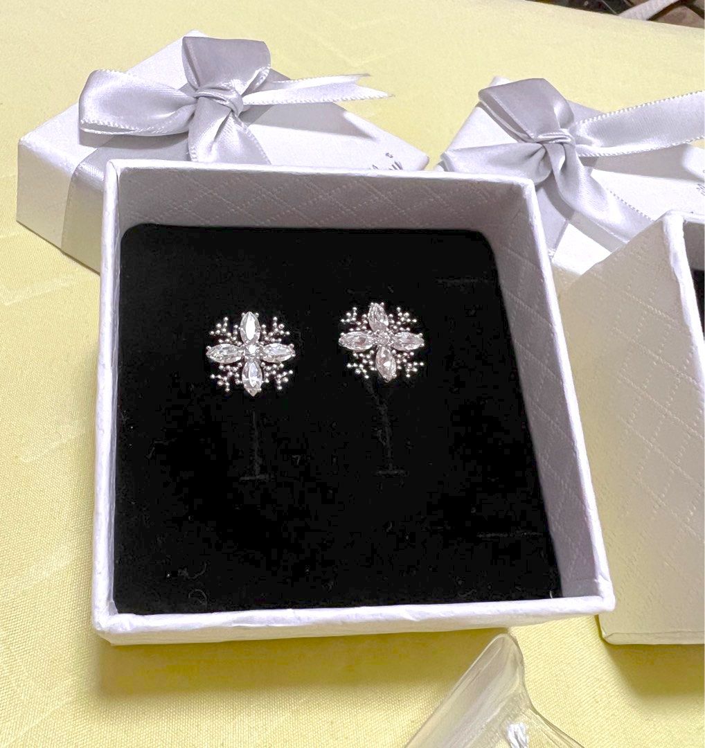 Her jewellery swarovski clearance