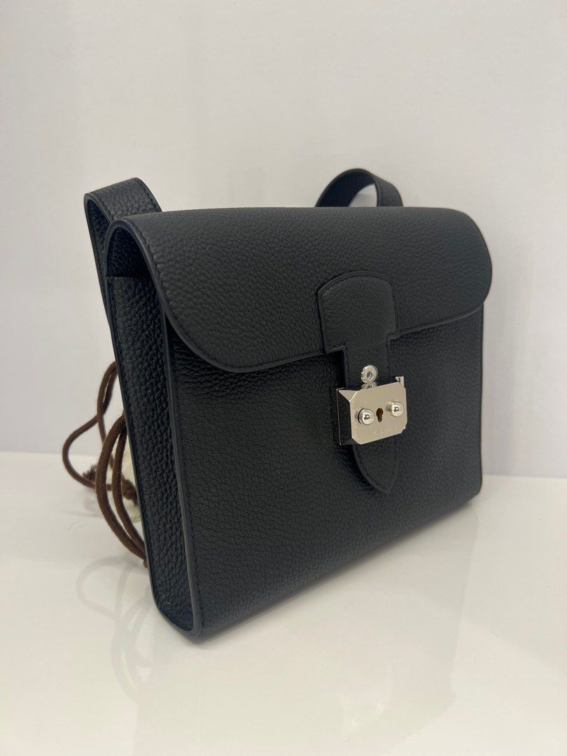 Hermes Sac a Depeches 21 Togo Black PHW, Luxury, Bags & Wallets on Carousell
