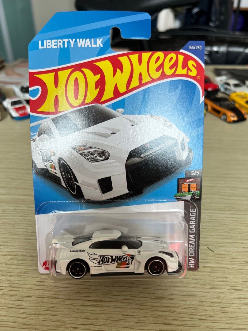 Hot wheels Nissan GTR R35 LB Silhouette Works GT, Hobbies & Toys, Toys ...