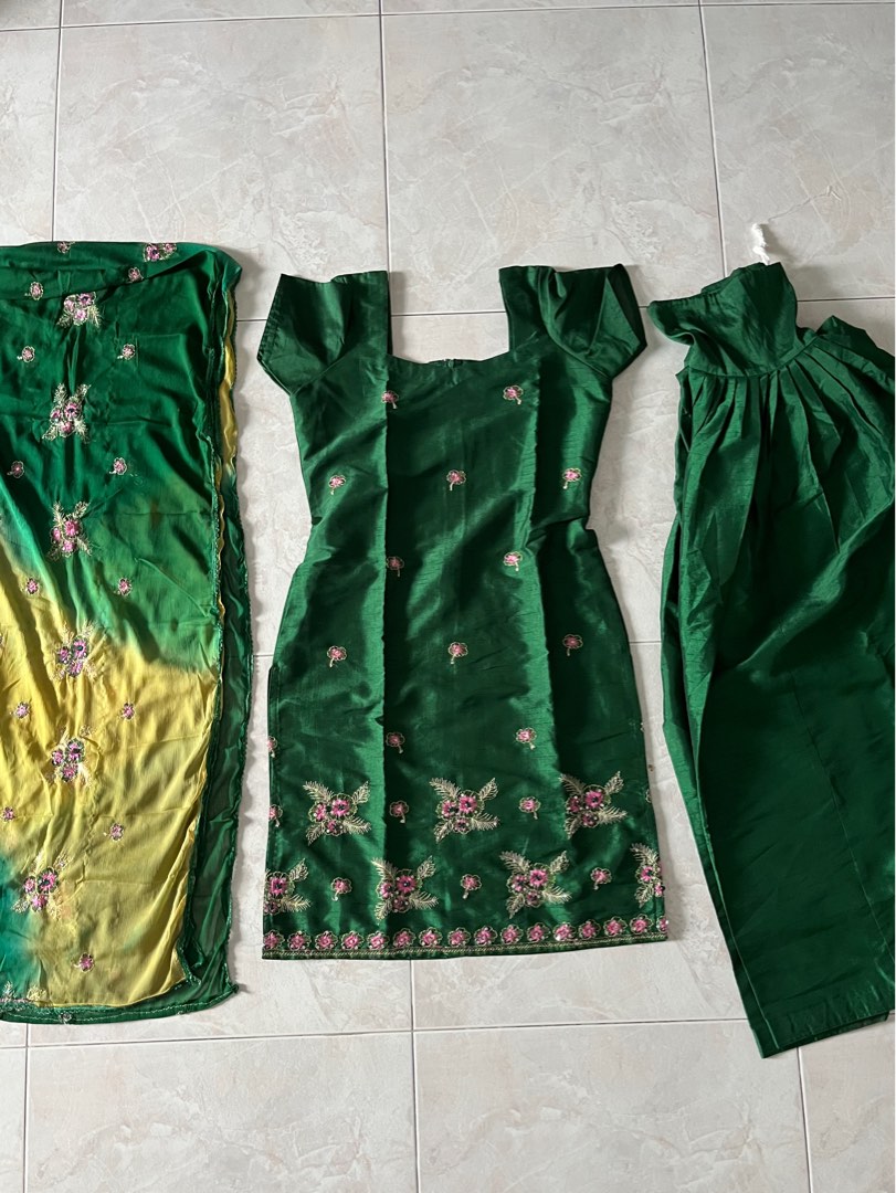 Punjabi plain suit on sale design with laces 2019