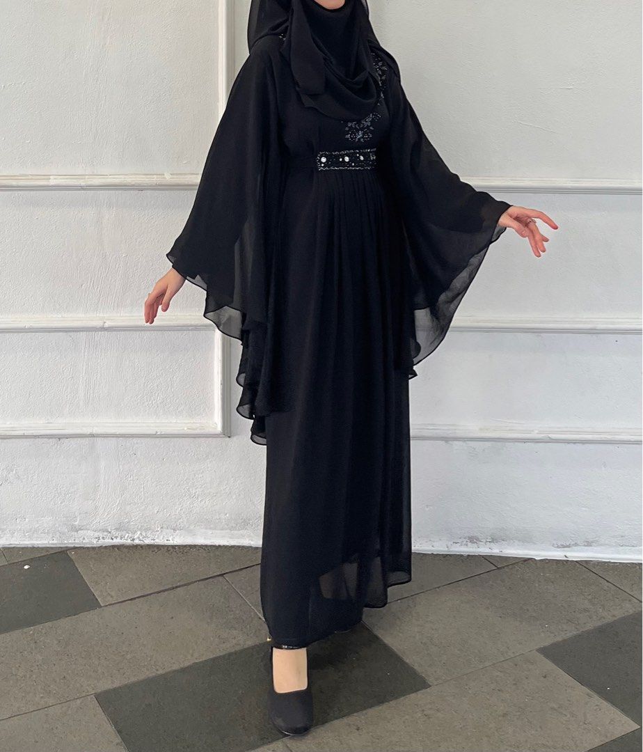 Dress hitam untuk dinner sales
