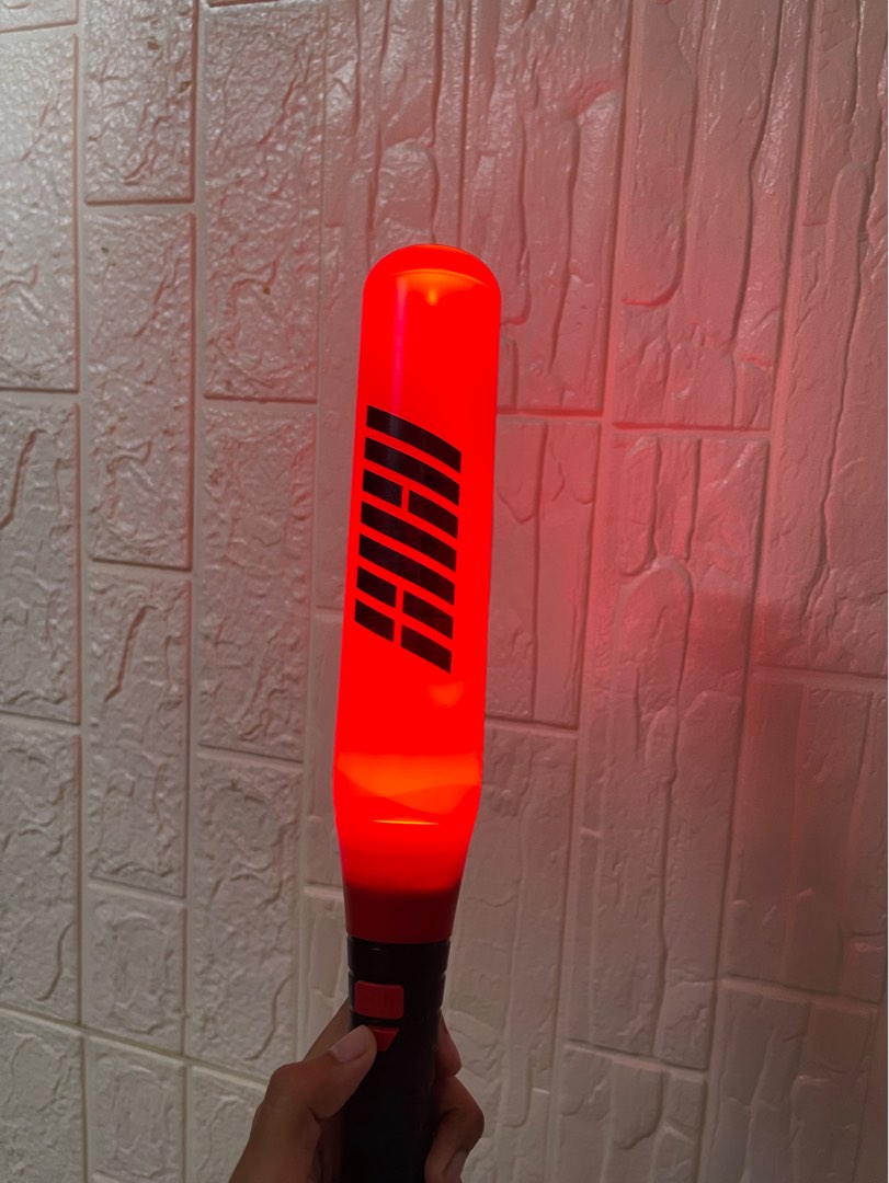 Konbat Ikon Official Ver 2 Lightstick Hobbies And Toys Collectibles