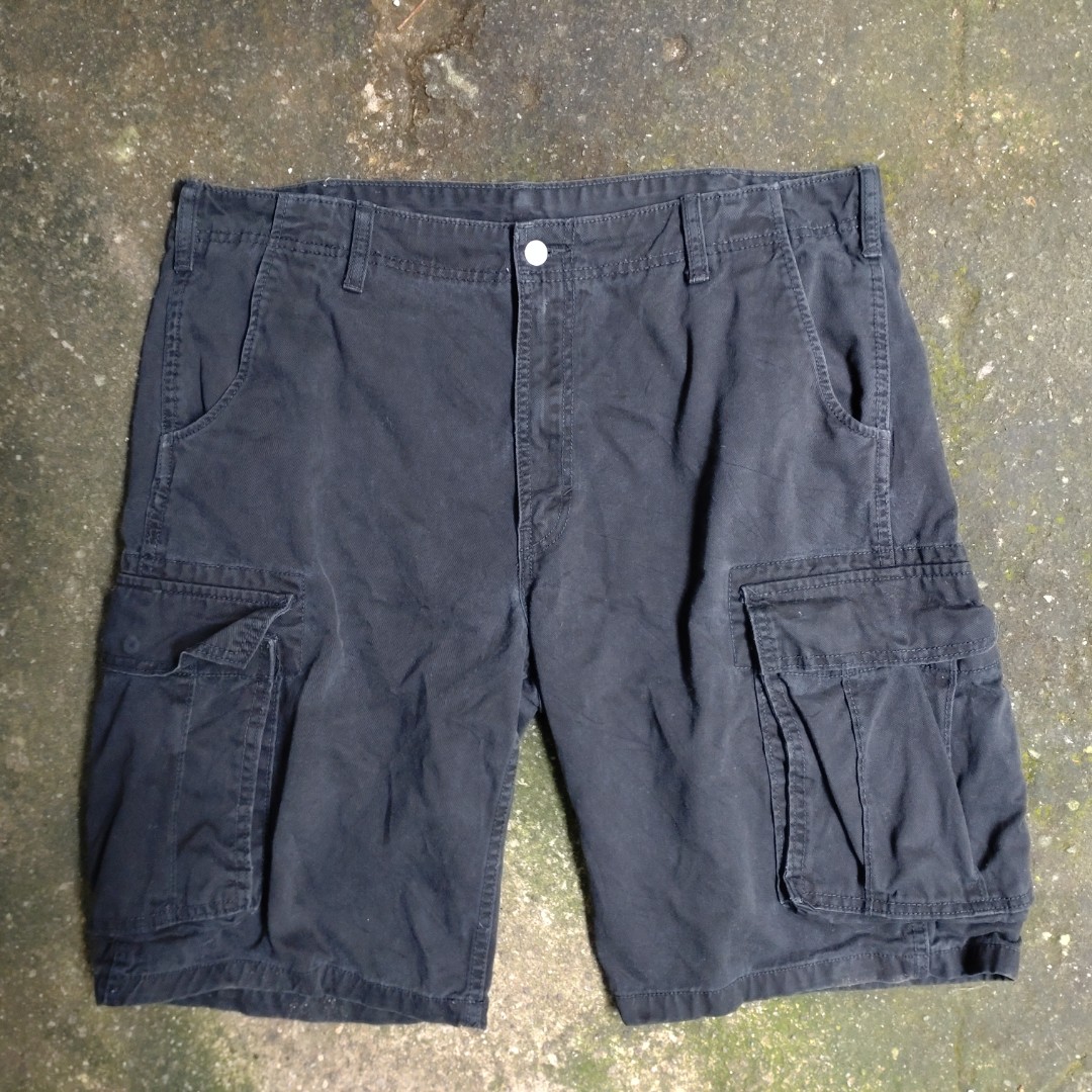 Levis Black Cargo shorts on Carousell