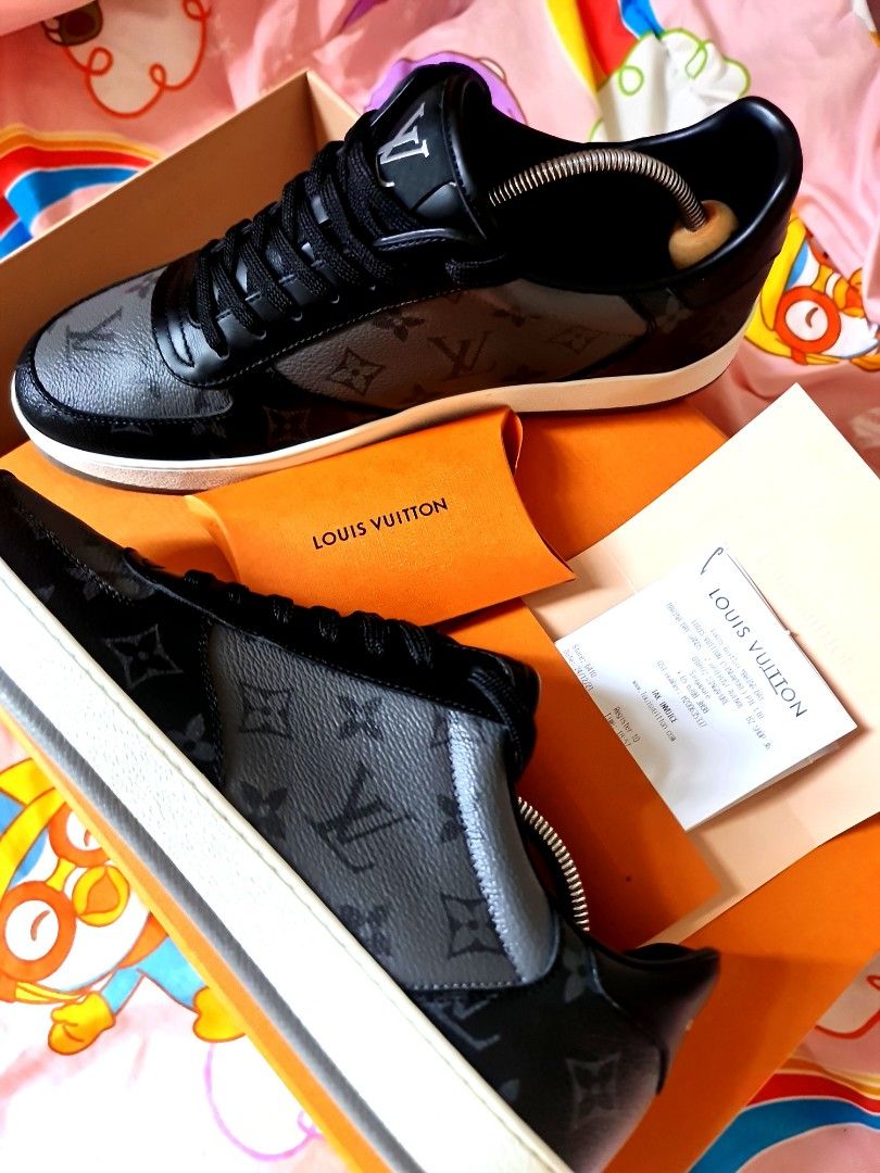 Louis Vuitton Rivoli Sneaker Black Leather ref.120472 - Joli Closet