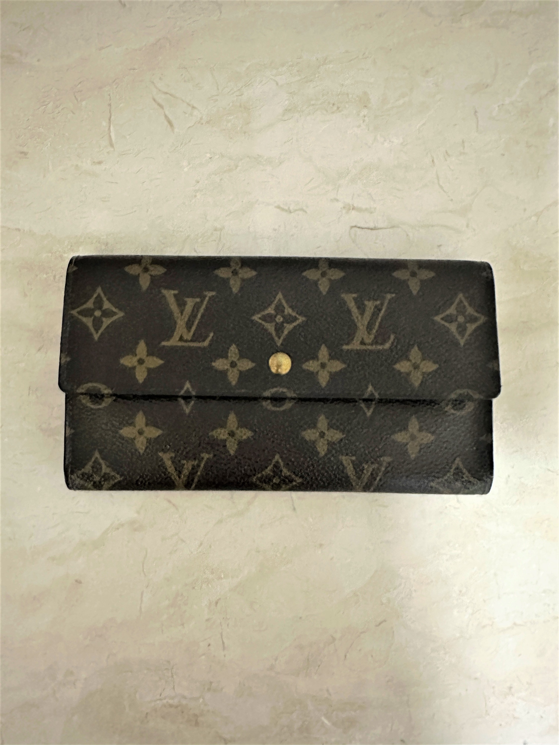 Louis Vuitton Trifold Wallet, Luxury, Bags & Wallets on Carousell