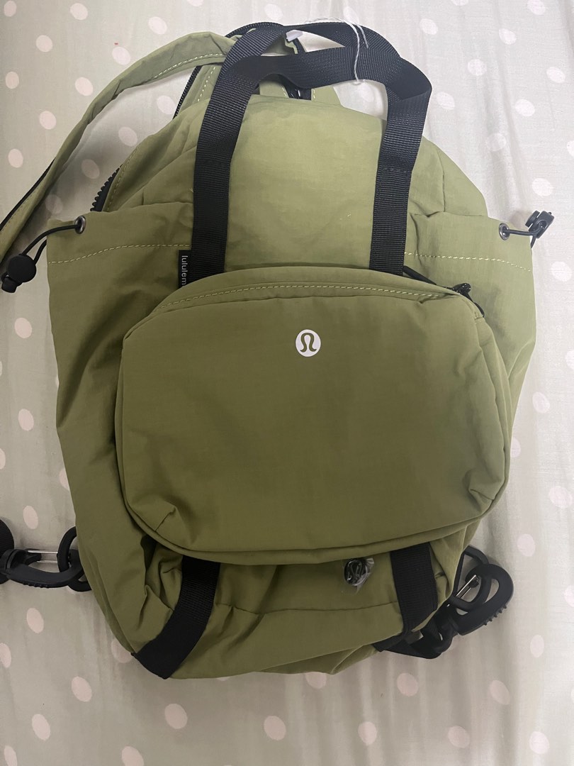 Lululemon pack and go bag on Carousell
