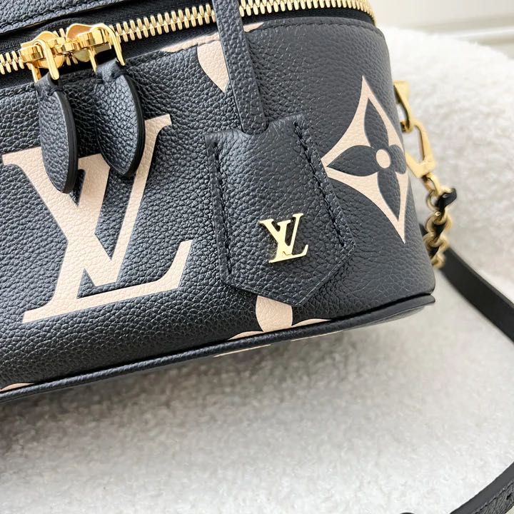 Louis Vuitton 2020 Empreinte Monogram Giant Vanity PM - Neutrals Handle  Bags, Handbags - LOU596073