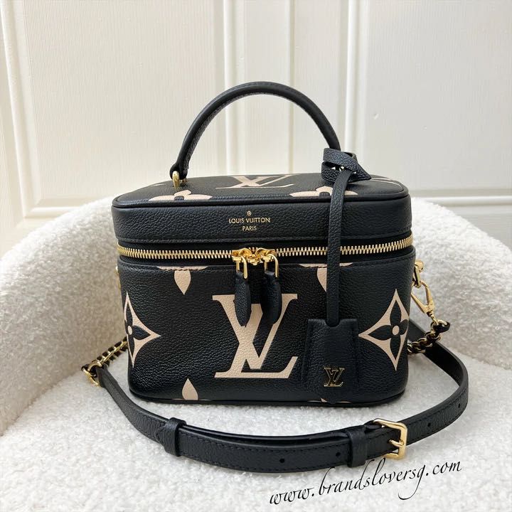 Louis Vuitton Montaigne MM Black, Monogram Empreinte Leather, GHW, Luxury,  Bags & Wallets on Carousell