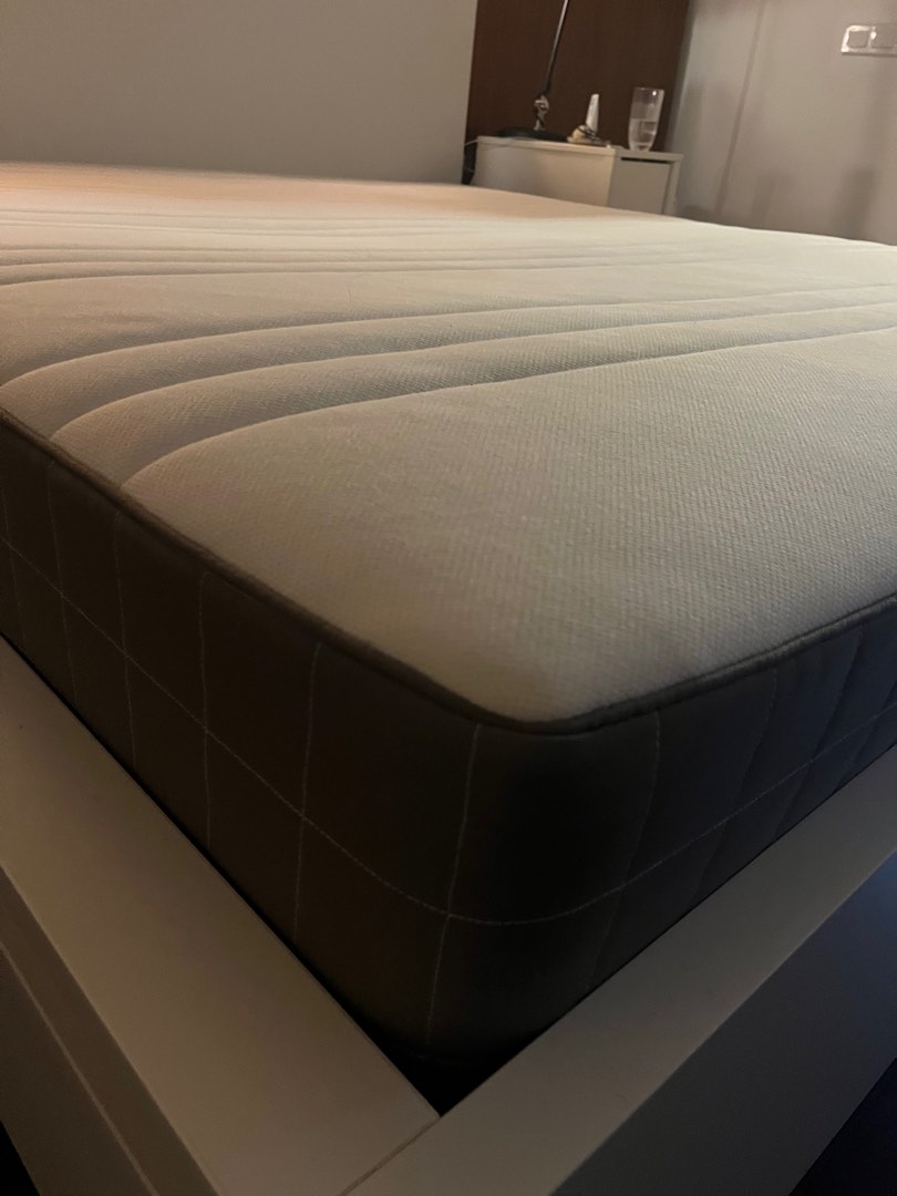 Haugesund sales mattress king