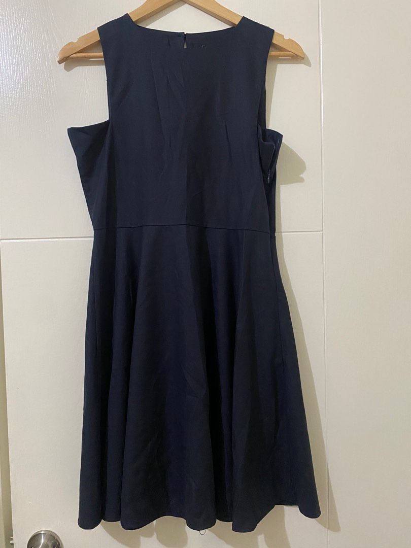 Meg Black Dress, Women's Fashion, Dresses & Sets, Dresses on Carousell