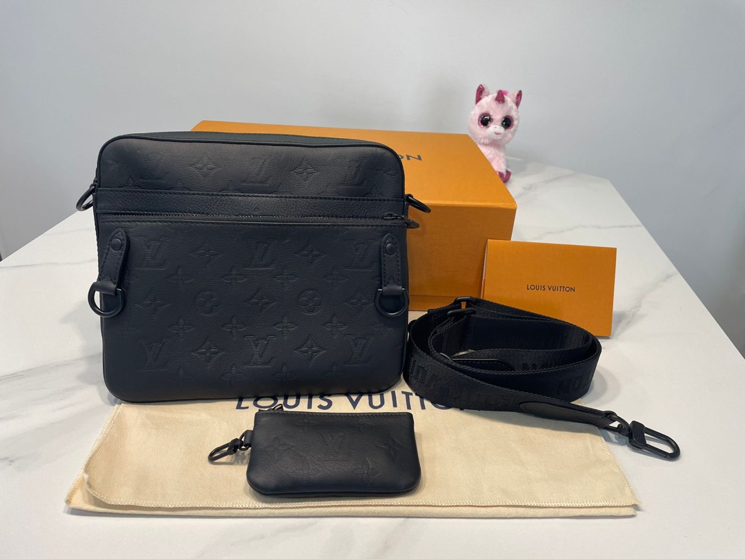 Louis Vuitton - Duo messenger Bag, Wear & Tear