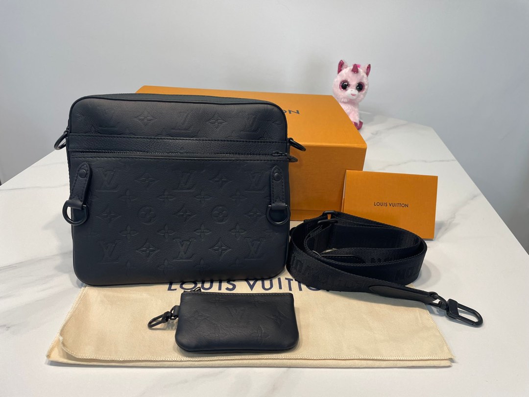 Louis Vuitton Duo Messenger Black for Men